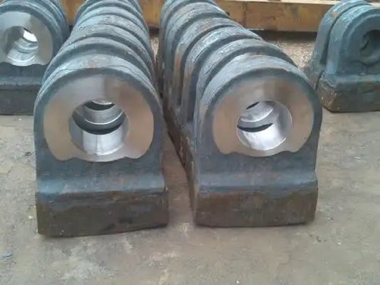 High Chromium Alloy Crusher Hammer Wear-Resistant Accessories Mining Crusher Wearing Parts