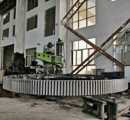 120MT একক পিস বল কল ঘের গিয়ার পেষণকারী এবং রোটারি কিল উত্পাদনে